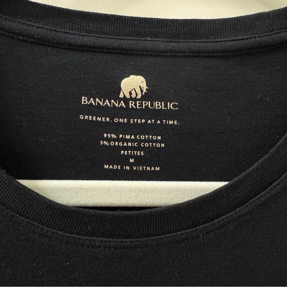 Banana Republic T-Shirt - Picture 2 of 4